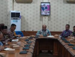 Plt Bupati Tanjabtim H Robby Nahliyansyah Pimpin Rapat Persiapan HUT Kabupaten Tanjung Jabung Timur 2024 Ke – 25