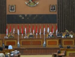 5 Fraksi DPRD Sampaikan Pendapat Akhir Terhadap LKPJ Bupati Tanjab Timur Tahun 2024