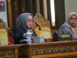 DPRD Paripurnakan Jawaban Eksekutif Terhadap Pemandangan Umum Fraksi Atas Raperda Pertanggung Jawaban Pelaksanaan APBD 2024